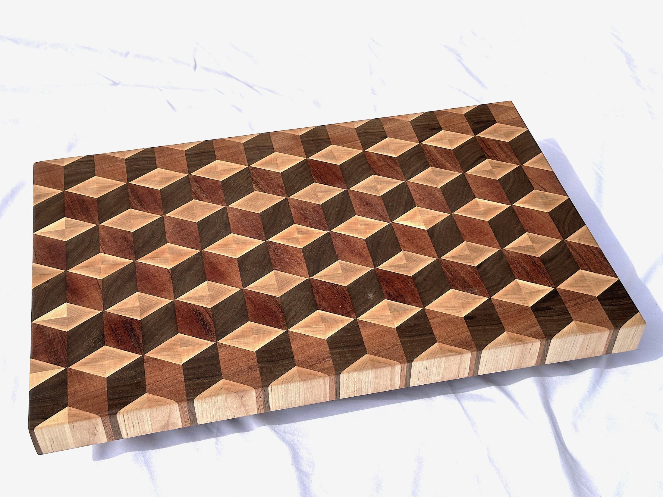 3D Cube End-Grain Cutting Board Plans